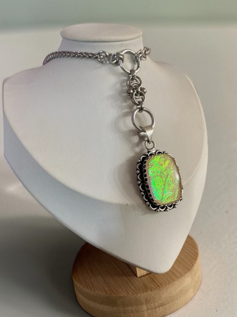 Iridescent fire opal charm maille celtic knot lariat Y shape silver necklace.